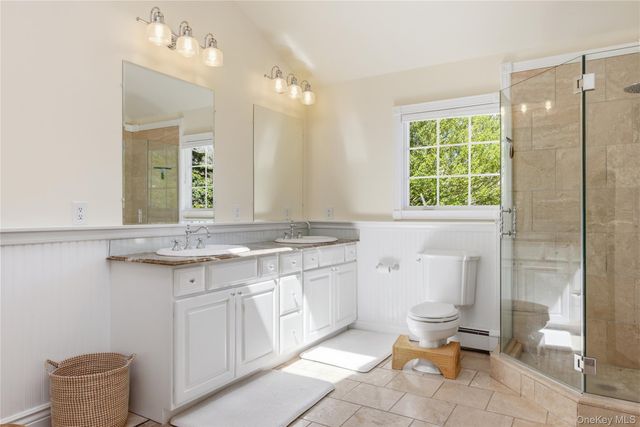 15 Frost Valley Road, Mount Sinai, NY 11766