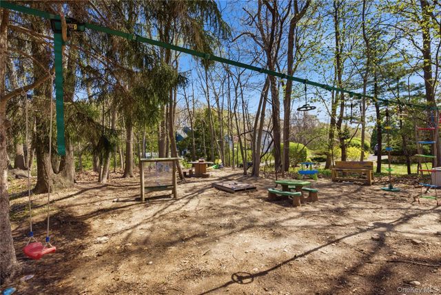 15 Frost Valley Road, Mount Sinai, NY 11766