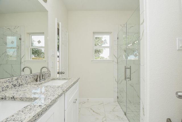 2811 Topiary Lane, Houston, TX 77014