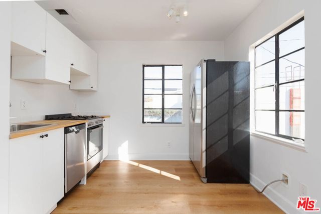 822 N Detroit Street 826.5, Los Angeles, CA 90046