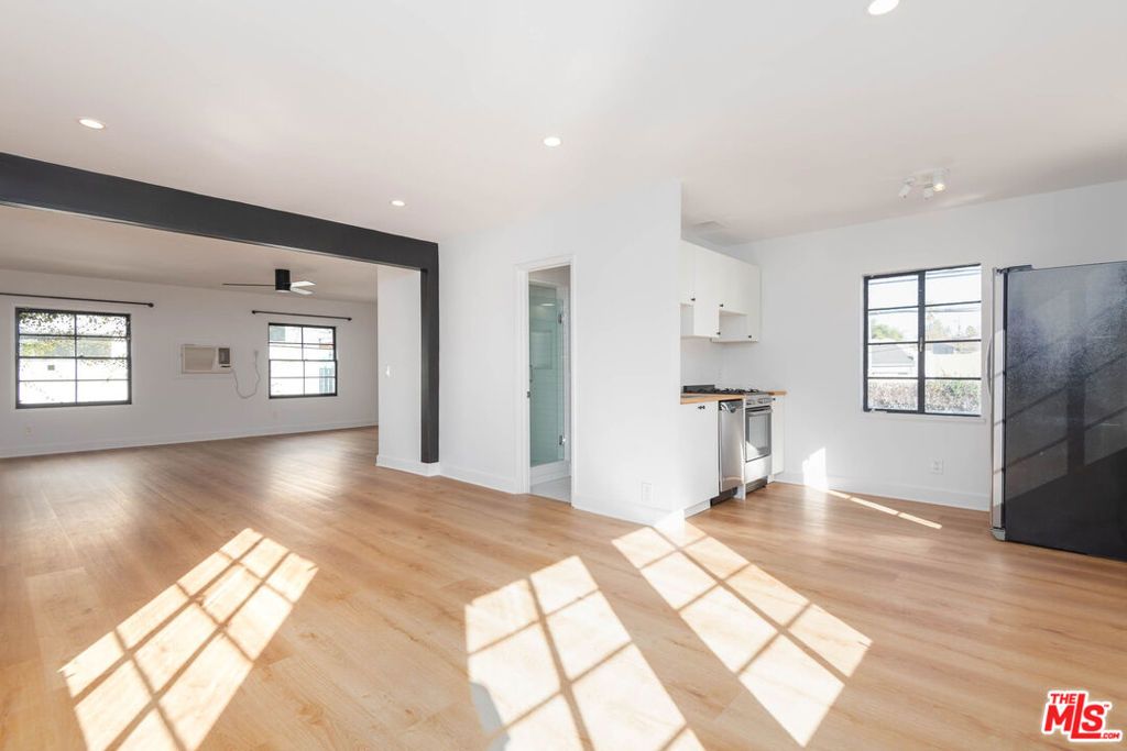 822 N Detroit Street 826.5, Los Angeles, CA 90046