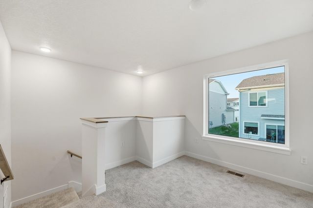 719 Campusside Place, Norwalk, IA 50211