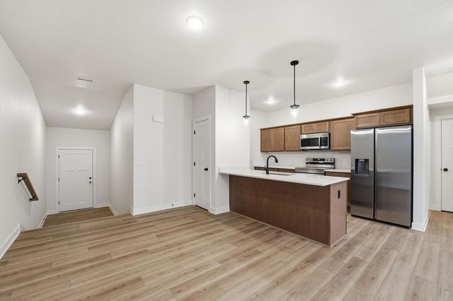 719 Campusside Place, Norwalk, IA 50211