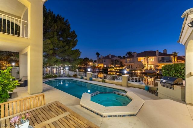 3137 Beach View Court, Las Vegas, NV 89117