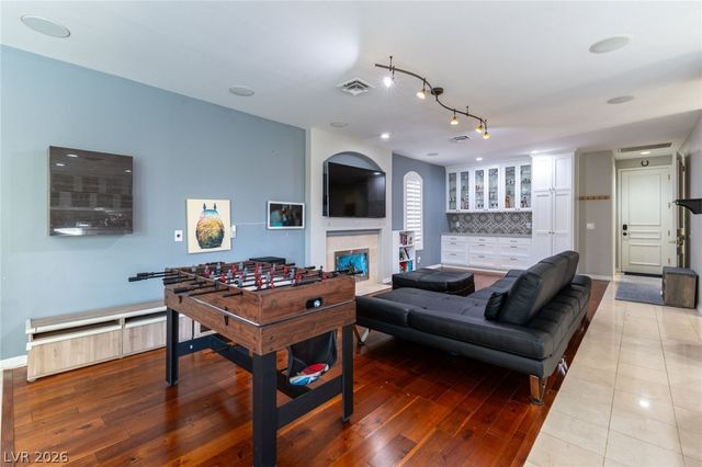 3137 Beach View Court, Las Vegas, NV 89117