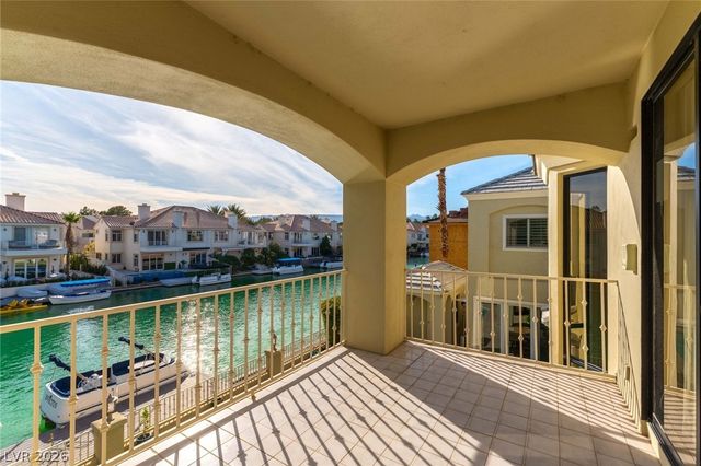 3137 Beach View Court, Las Vegas, NV 89117
