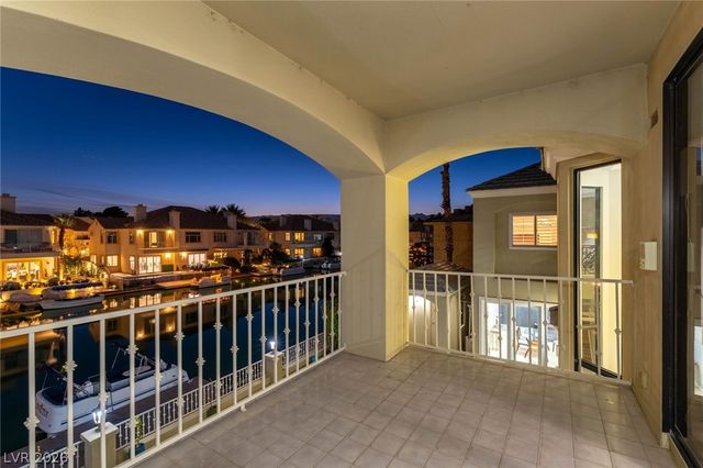 3137 Beach View Court, Las Vegas, NV 89117