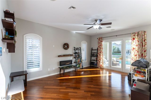 3137 Beach View Court, Las Vegas, NV 89117