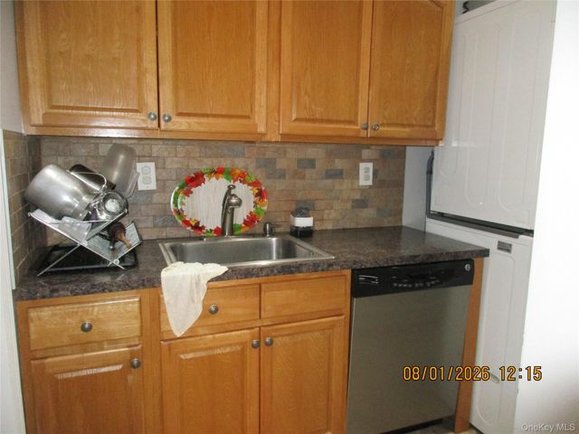 67-43 79th Street, Middle Village, NY 11379