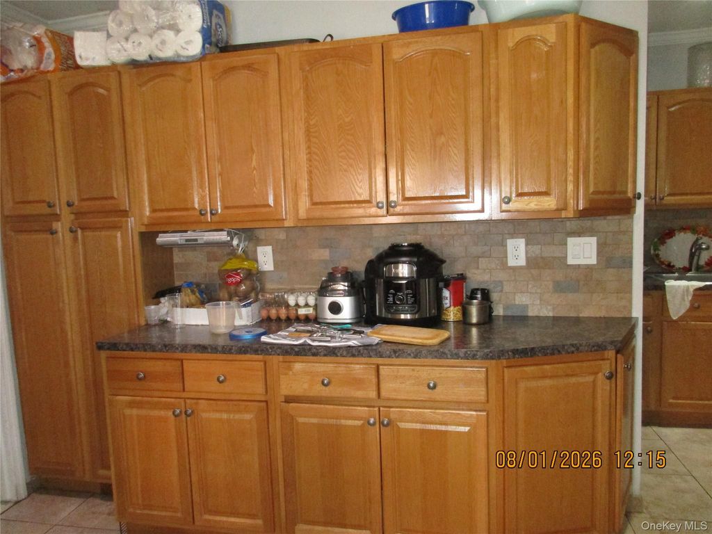 67-43 79th Street, Middle Village, NY 11379 — photo 4