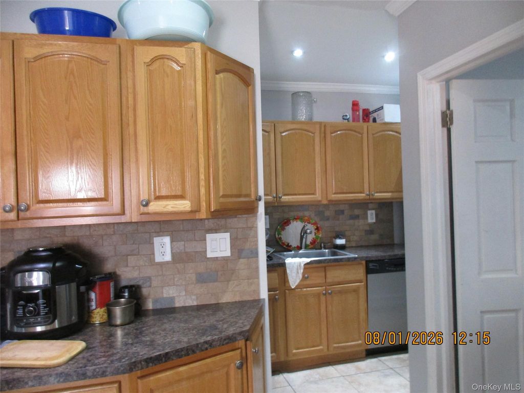 67-43 79th Street, Middle Village, NY 11379 — photo 5