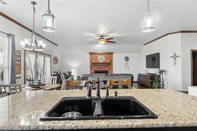 4529 Hillcrest Lane, Edmond, OK 73025