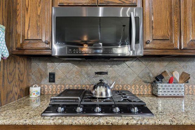 4529 Hillcrest Lane, Edmond, OK 73025