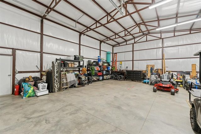 4529 Hillcrest Lane, Edmond, OK 73025