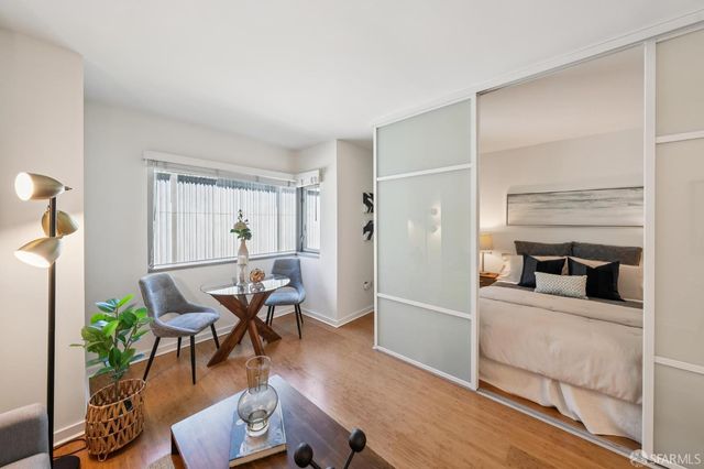 333 1st Street N706, San Francisco, CA 94105