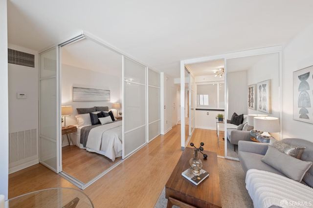 333 1st Street N706, San Francisco, CA 94105