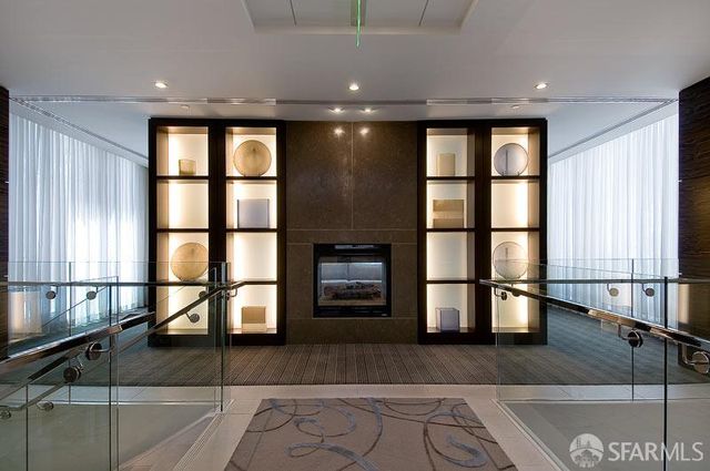 333 1st Street N706, San Francisco, CA 94105