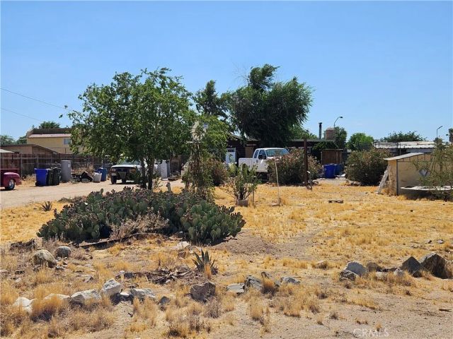 18652 Bellflower, Adelanto, CA 92301