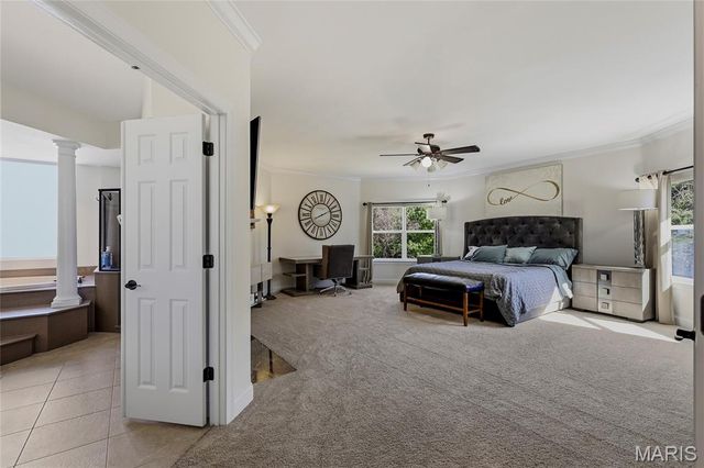 9810 Grandview Lake Court, Sunset Hills, MO 63127