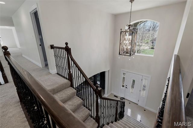 9810 Grandview Lake Court, Sunset Hills, MO 63127