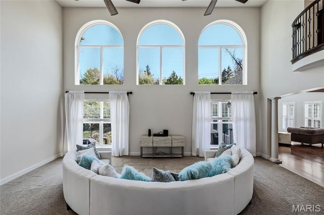 9810 Grandview Lake Court, Sunset Hills, MO 63127