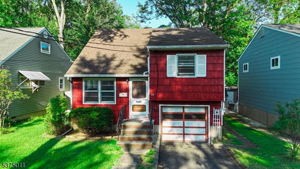 132 Camden Rd, Parsippany-troy Hills Twp., NJ 07054