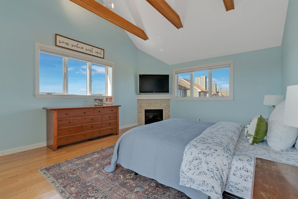 Image 19 of property listing at 581 Ocean Blvd Unit 7, Hampton, NH 03842