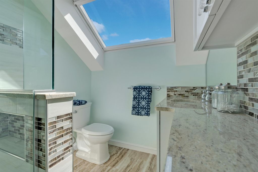Image 22 of property listing at 581 Ocean Blvd Unit 7, Hampton, NH 03842