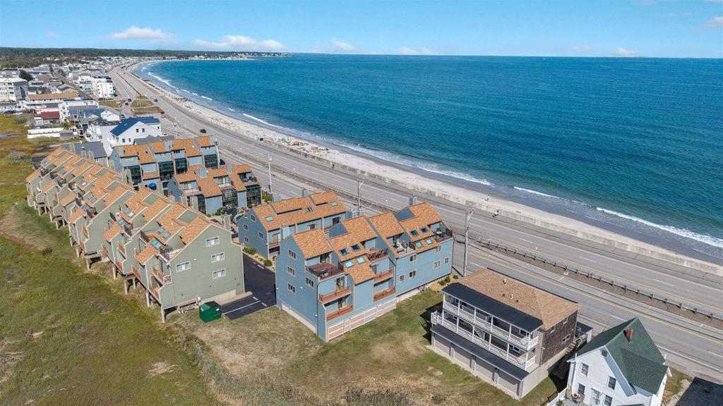 Image 27 of property listing at 581 Ocean Blvd Unit 7, Hampton, NH 03842