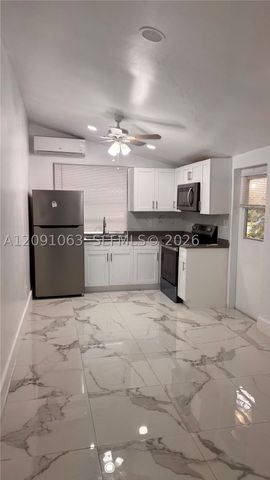 1905 Harding St 1, Hollywood, FL 33020