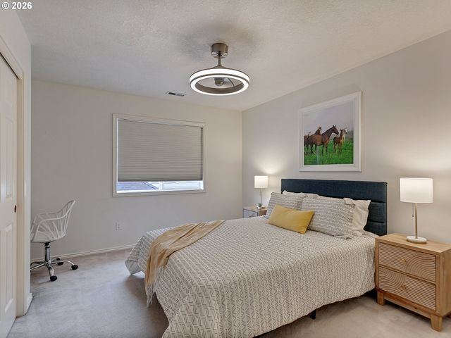 15566 Sw 76TH Ave, Portland, OR 97224