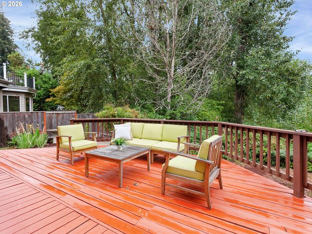 15566 Sw 76TH Ave, Portland, OR 97224