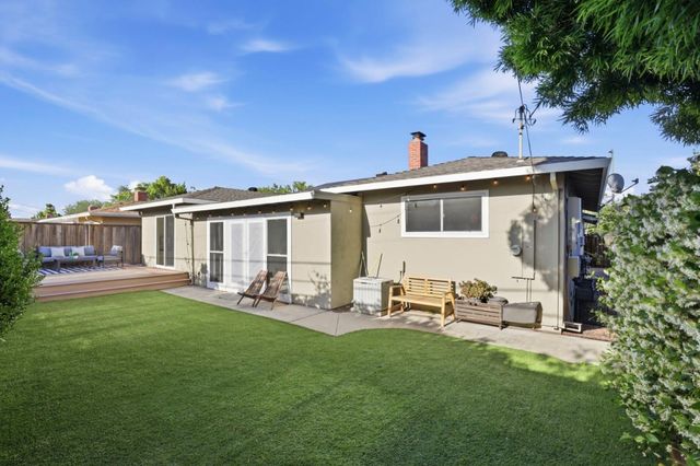 239 Kensington Way, Los Gatos, CA 95032