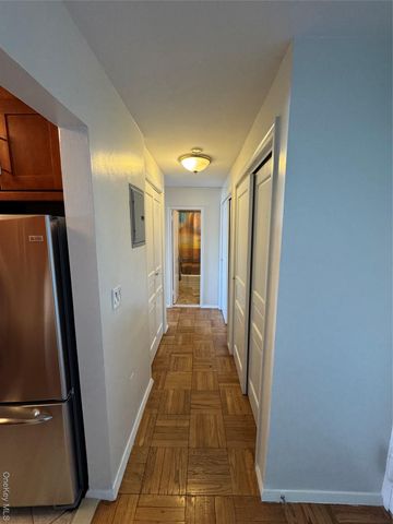 1841 Central Park Avenue 16R, Yonkers, NY 10710