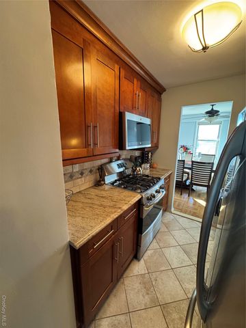 1841 Central Park Avenue 16R, Yonkers, NY 10710