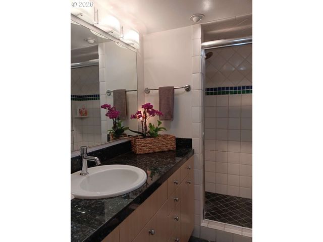 6605 W BURNSIDE St 144, Portland, OR 97210