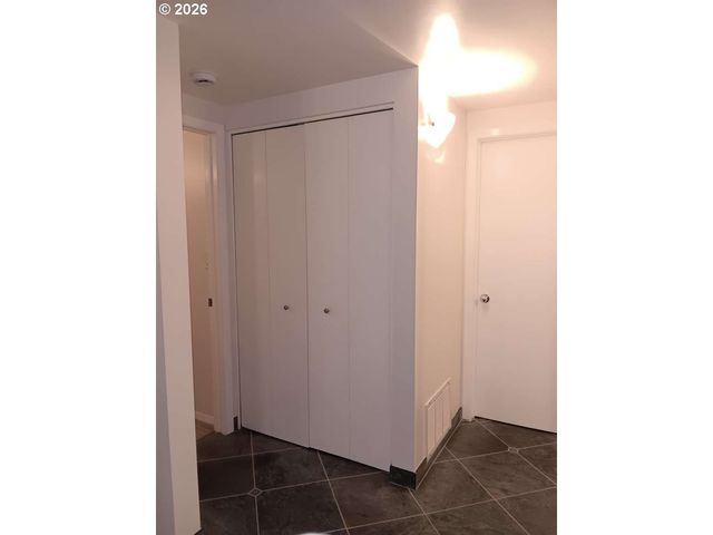 6605 W BURNSIDE St 144, Portland, OR 97210