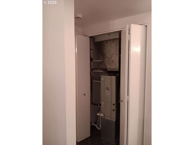 6605 W BURNSIDE St 144, Portland, OR 97210