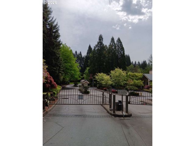 6605 W BURNSIDE St 144, Portland, OR 97210