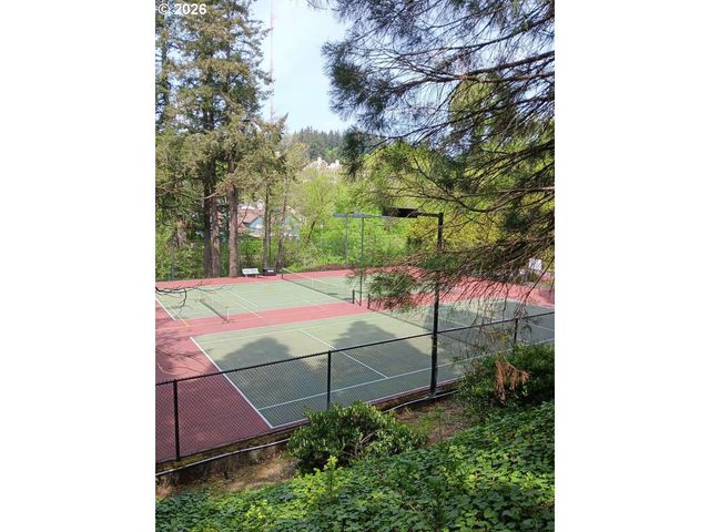 6605 W BURNSIDE St 144, Portland, OR 97210