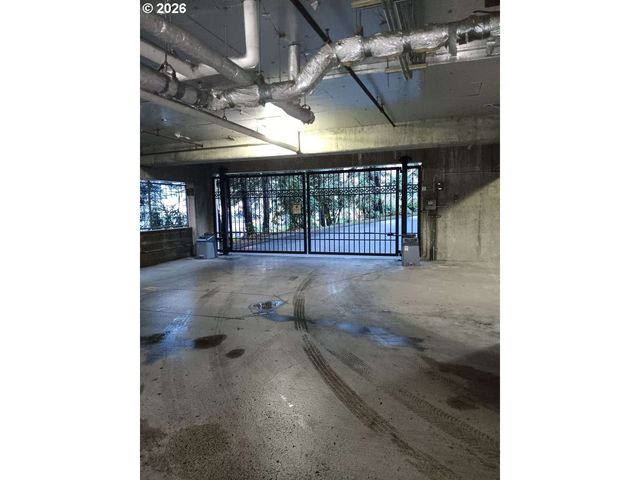 6605 W BURNSIDE St 144, Portland, OR 97210