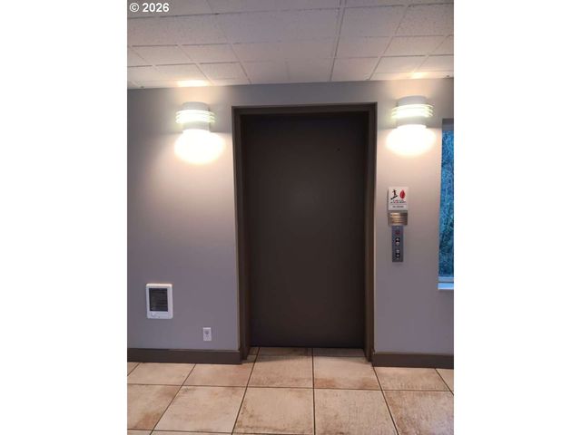 6605 W BURNSIDE St 144, Portland, OR 97210