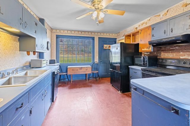 298 Jenneville Road, Hartland, VT 05048