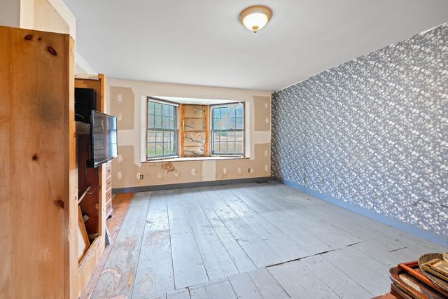 298 Jenneville Road, Hartland, VT 05048