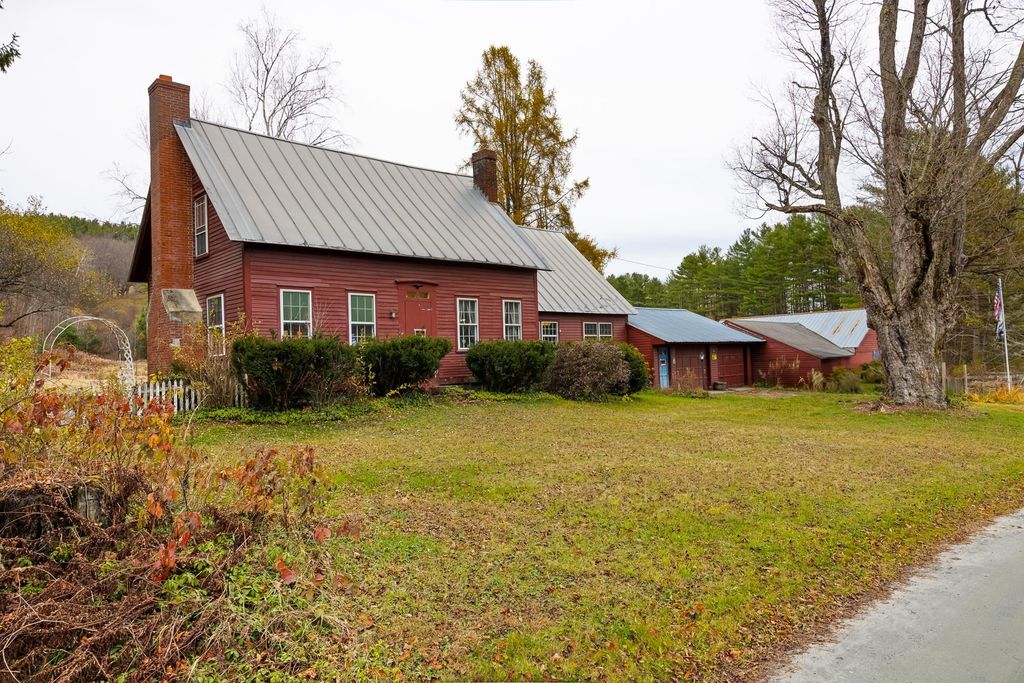 298 Jenneville Road, Hartland, VT 05048