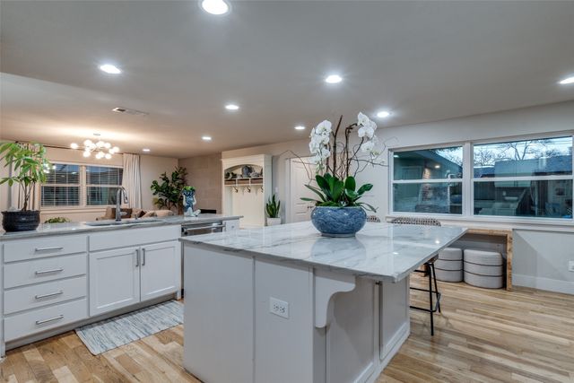 4055 Fawnhollow Drive, Dallas, TX 75244