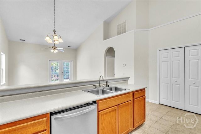 56 Stonelake Circle, Savannah, GA 31419