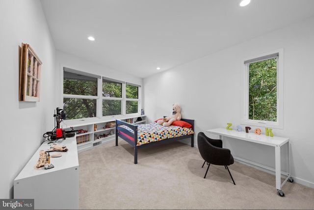4708 DORSET AVE, Chevy Chase, MD 20815