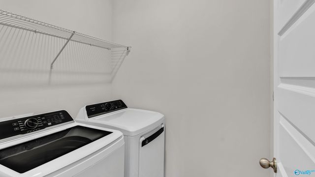 377 Jackson Point Circle, Huntsville, AL 35811