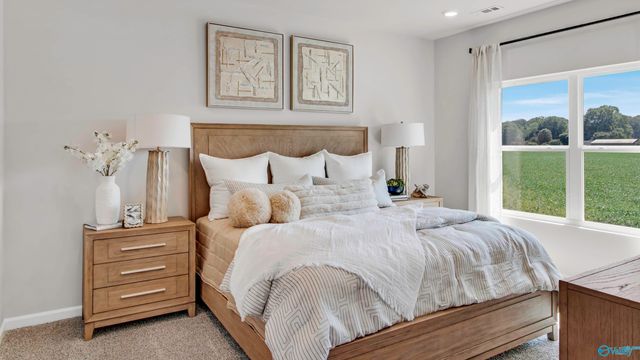 377 Jackson Point Circle, Huntsville, AL 35811